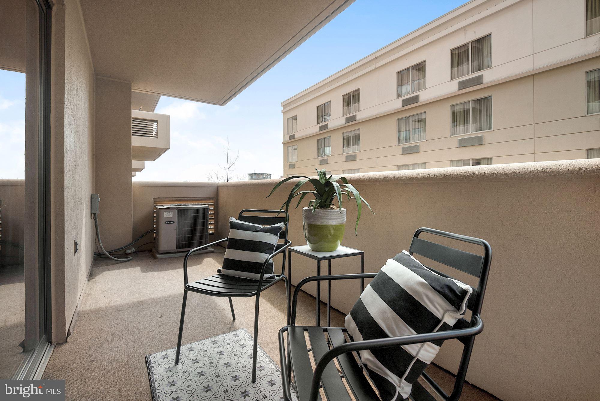 1301 North Courthouse Road, Unit 807 Arlington, VA 22201 - Photo 19 of 33