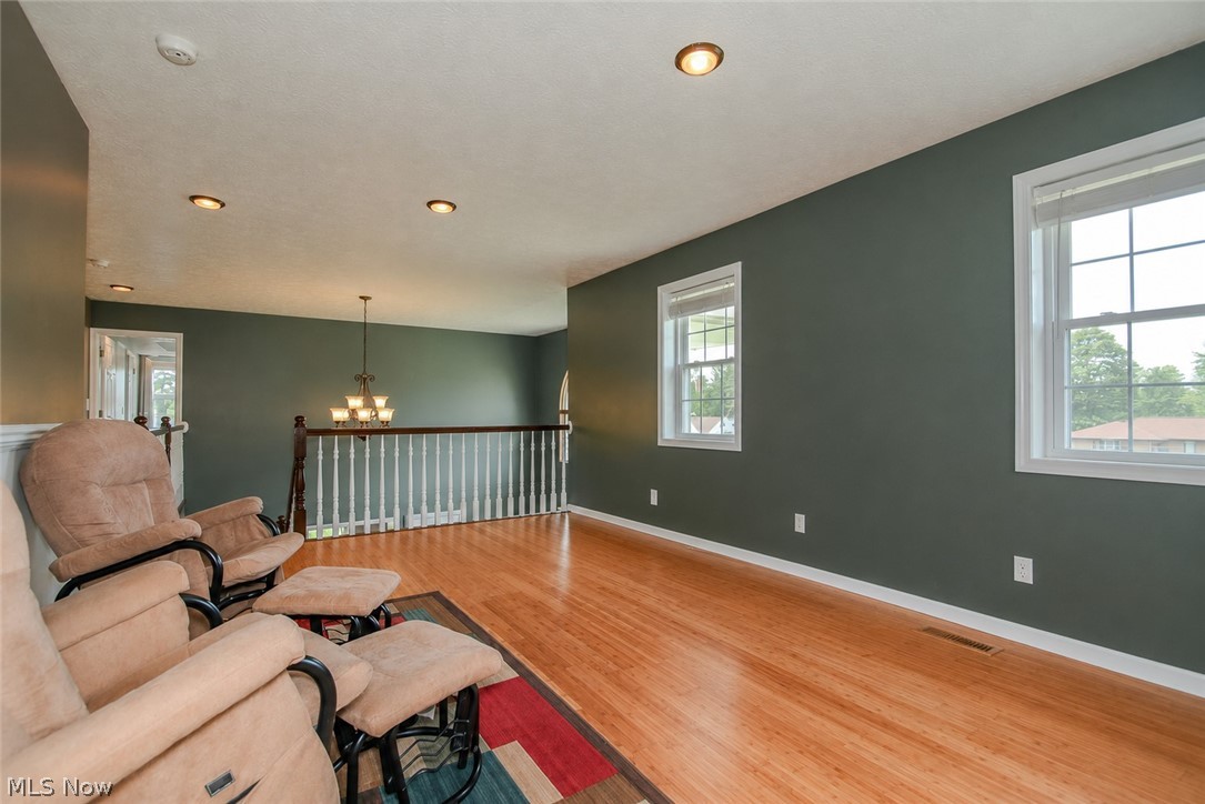 12433 Webster Road Strongsville, OH 44136 - Photo 22 of 48