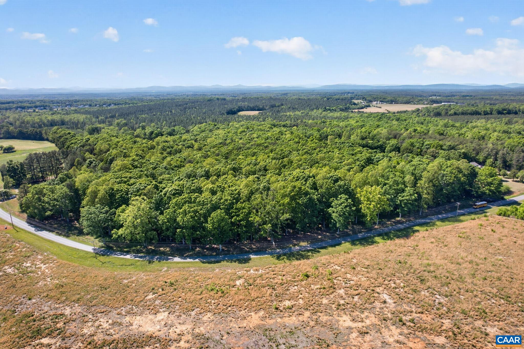 Lot 1 Shores Road Palmyra, VA 22963 - Photo 5 of 5 a view of a yard with an ocean