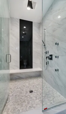 $599,999 | 2444 West Irving Park Road, Unit 2E, Chicago, IL 60618