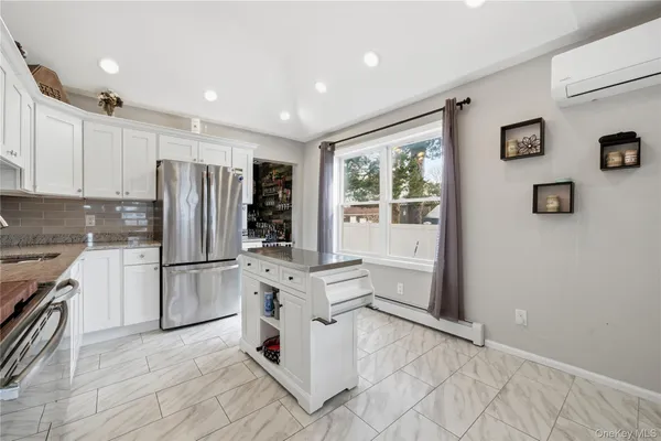 $599,999 | 205 Oak Street, Patchogue, NY 11772