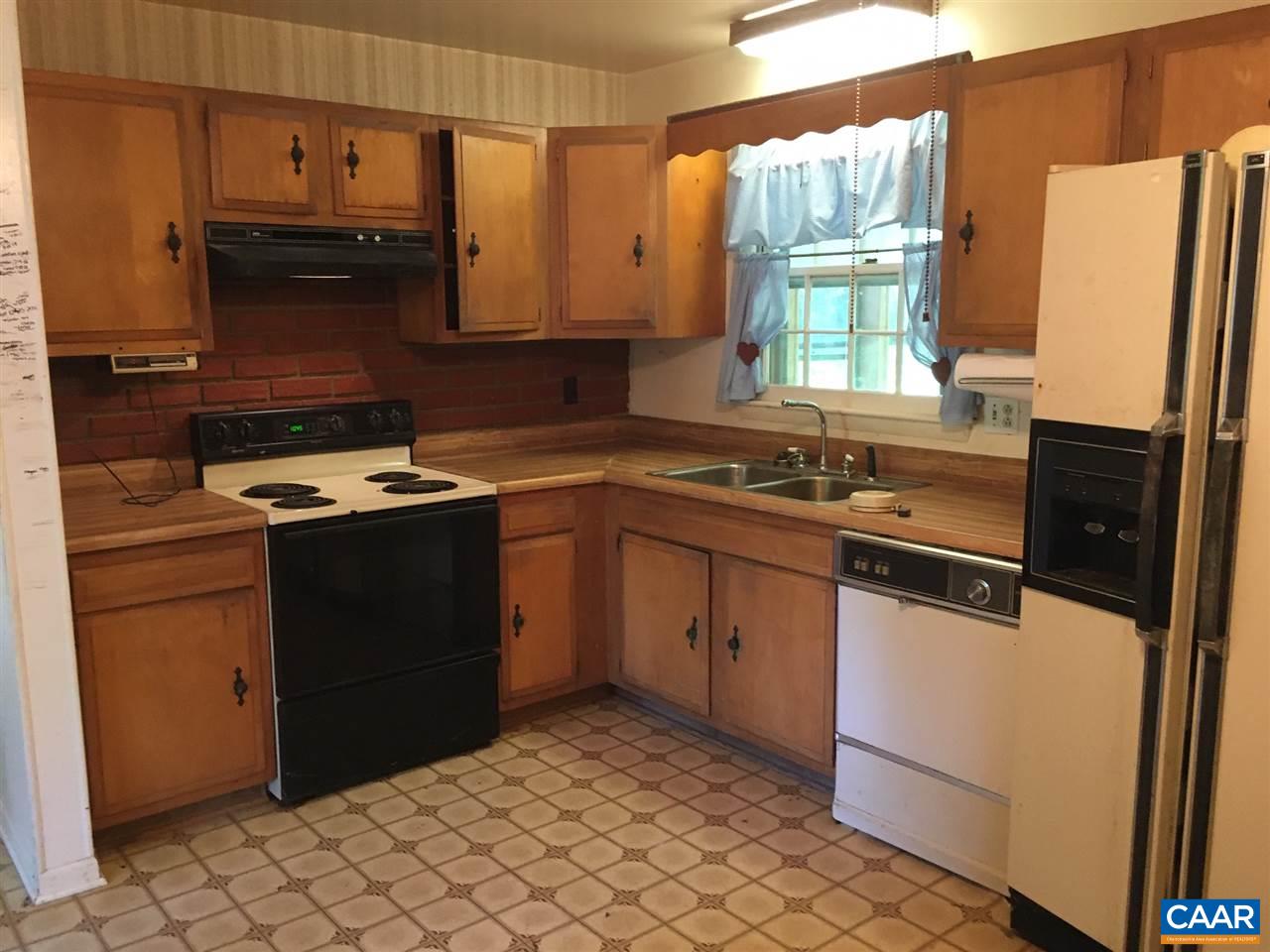 2107 Beech Grove Road Roseland, VA 22967 - Photo 8 of 33 Gallery Image 8
