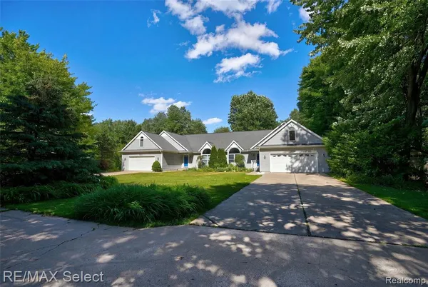$295,000 | 6500 North Seymour Road, Flushing, MI 48433