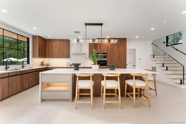 $5,450,000 | 45 Pine Hill Drive, South Salem, NY 10590