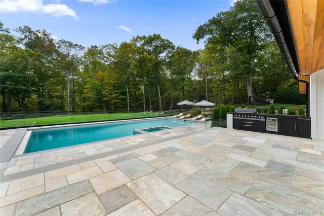 $5,450,000 | 45 Pine Hill Drive, South Salem, NY 10590