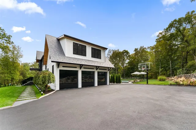 $5,450,000 | 45 Pine Hill Drive, South Salem, NY 10590