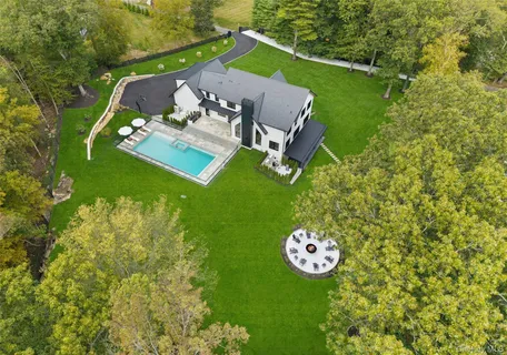 $5,450,000 | 45 Pine Hill Drive, South Salem, NY 10590