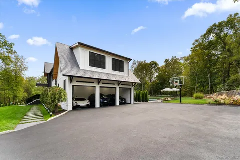 $5,450,000 | 45 Pine Hill Drive, South Salem, NY 10590