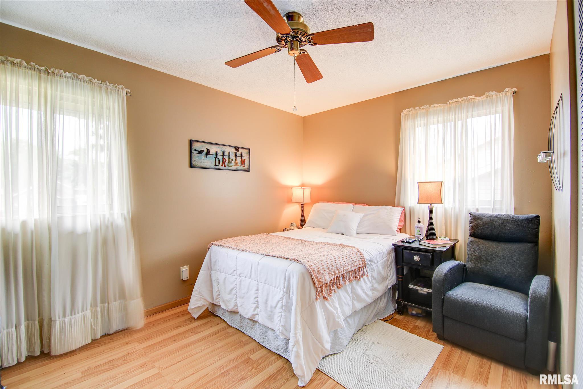 1611 Middle Road Camanche, IA 52730 - Photo 12 of 19 Gallery Image 12