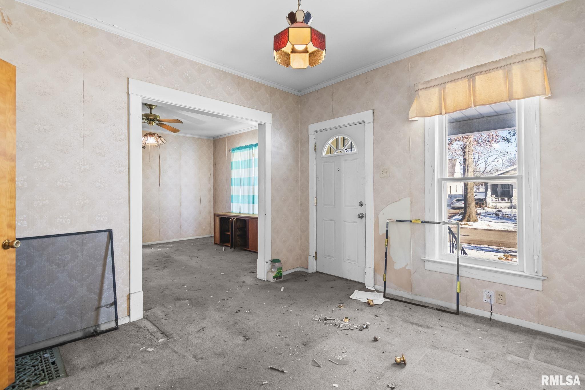 2161 South 10th Street Springfield, IL 62703 - Photo 2 of 29