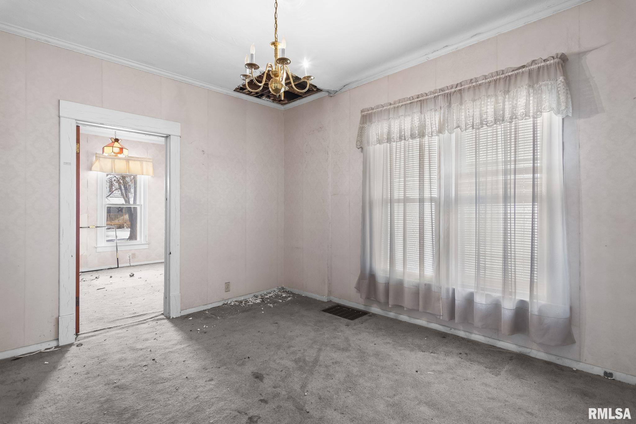 2161 South 10th Street Springfield, IL 62703 - Photo 5 of 29