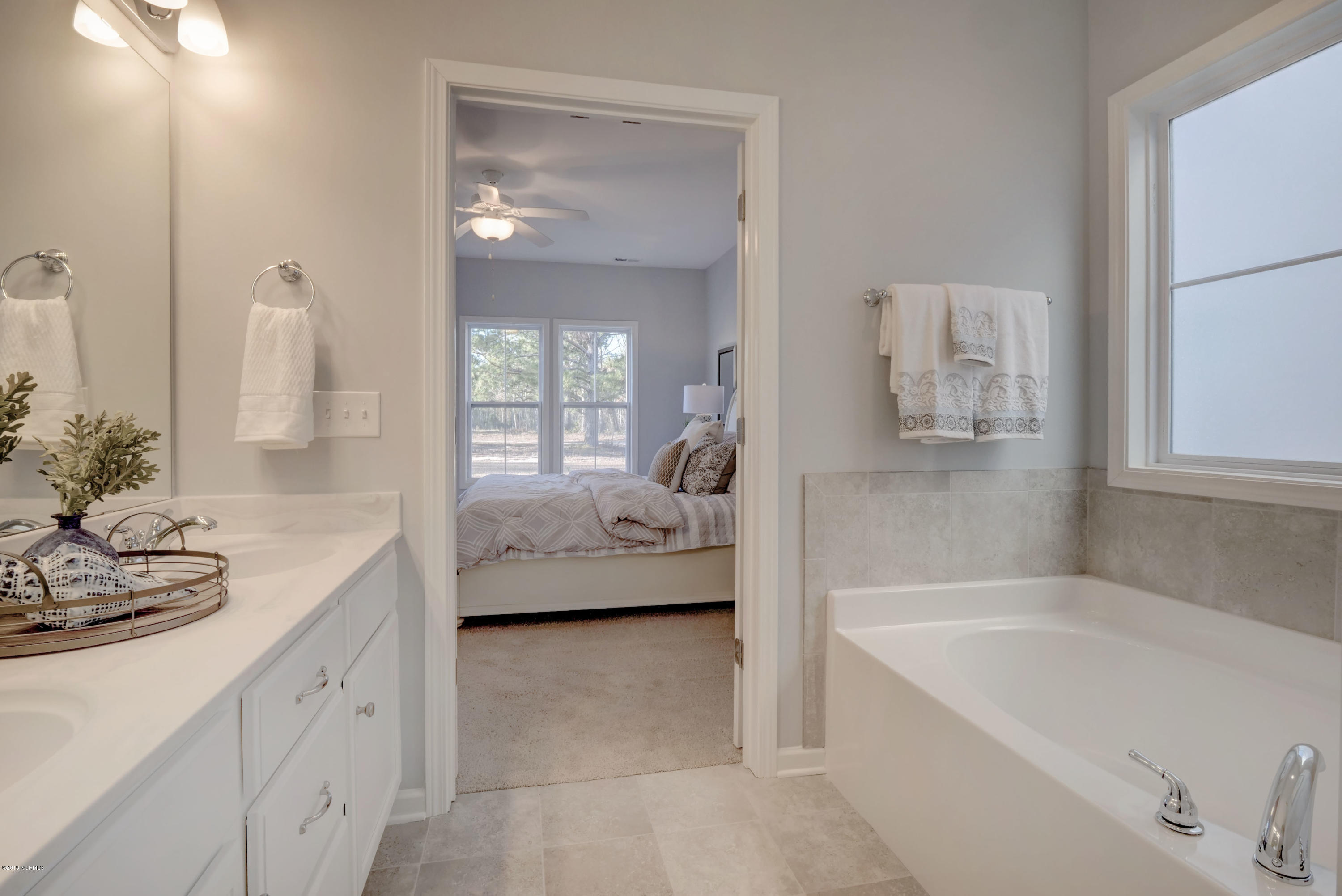 21 Violetear Ridge, Unit LOT #59 Hampstead, NC 28443 - Photo 16 of 27 Master Bath
