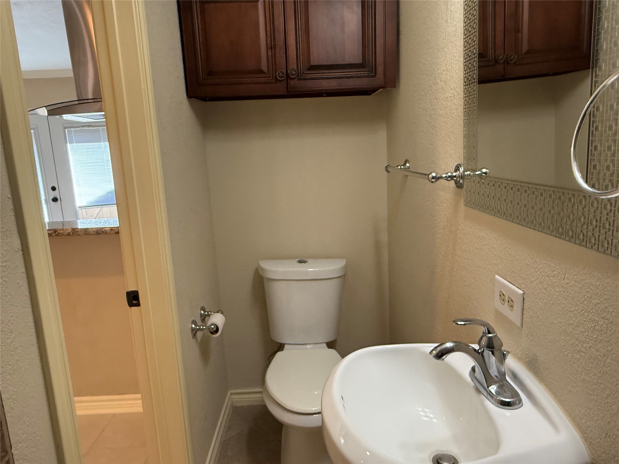 515 Tallowood Road, Unit 4 Houston, TX 77024 - Photo 12 of 25