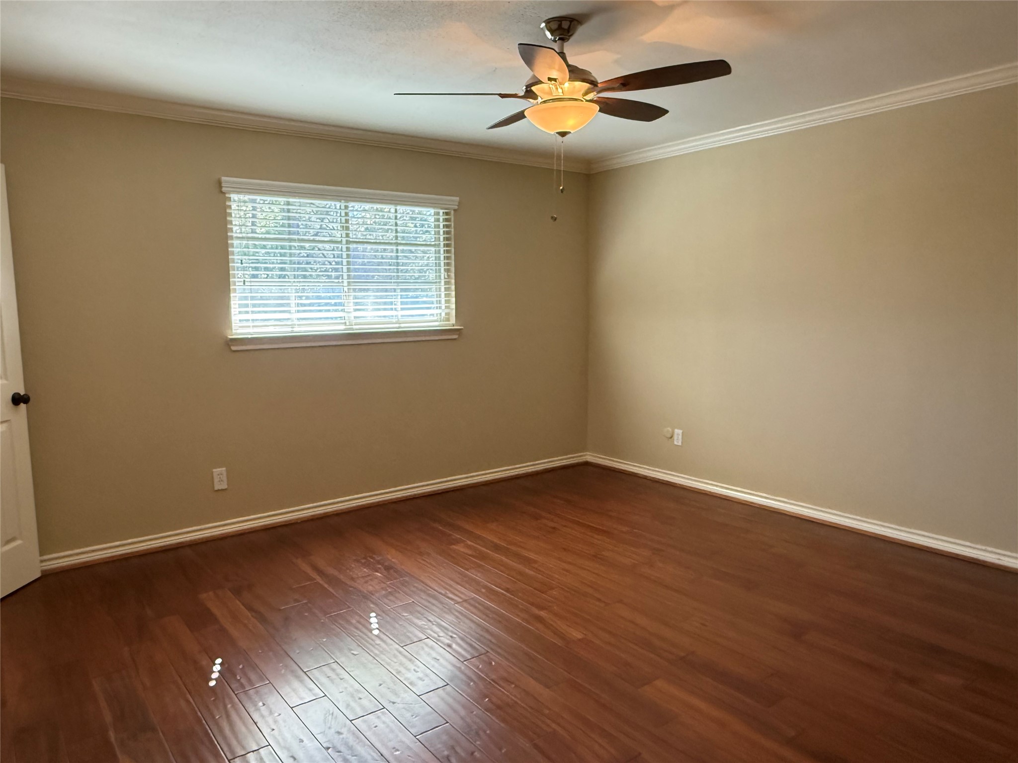 515 Tallowood Road, Unit 4 Houston, TX 77024 - Photo 13 of 25 Primary bedroom