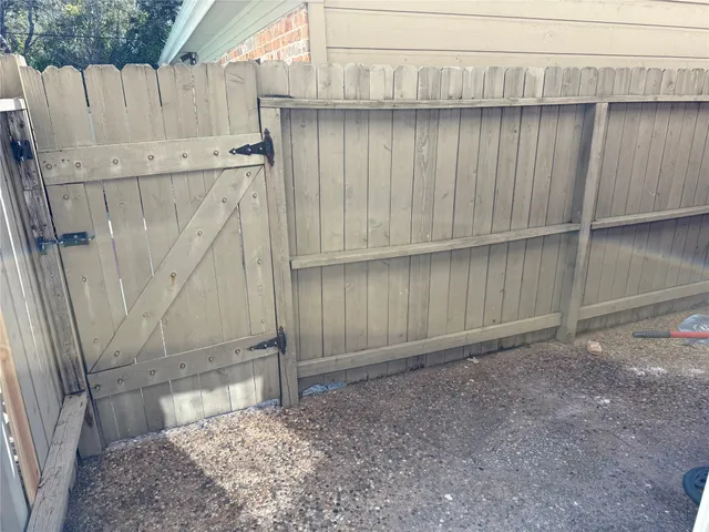 $249,900 | 515 Tallowood Road, Unit 4, Houston, TX 77024