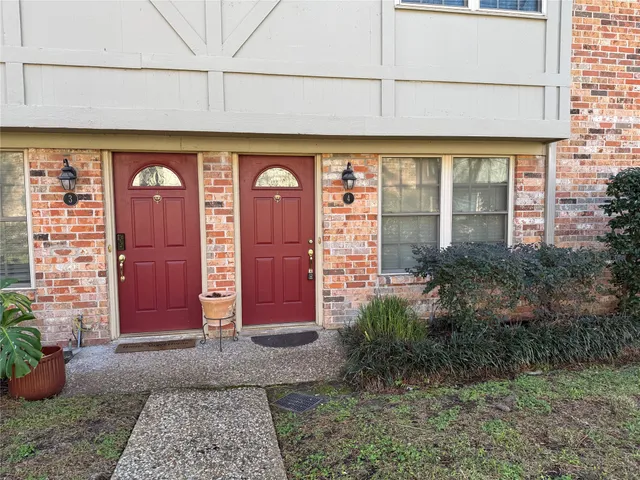 $249,900 | 515 Tallowood Road, Unit 4, Houston, TX 77024
