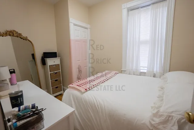 $3,200 | 7 Anderson Street, Unit 5, Boston, MA 02114