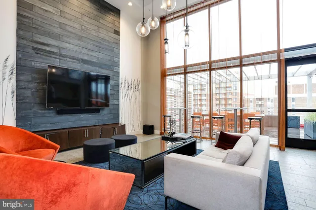 $2,300 | 1320 Fenwick Lane, Unit 202, Silver Spring, MD 20910