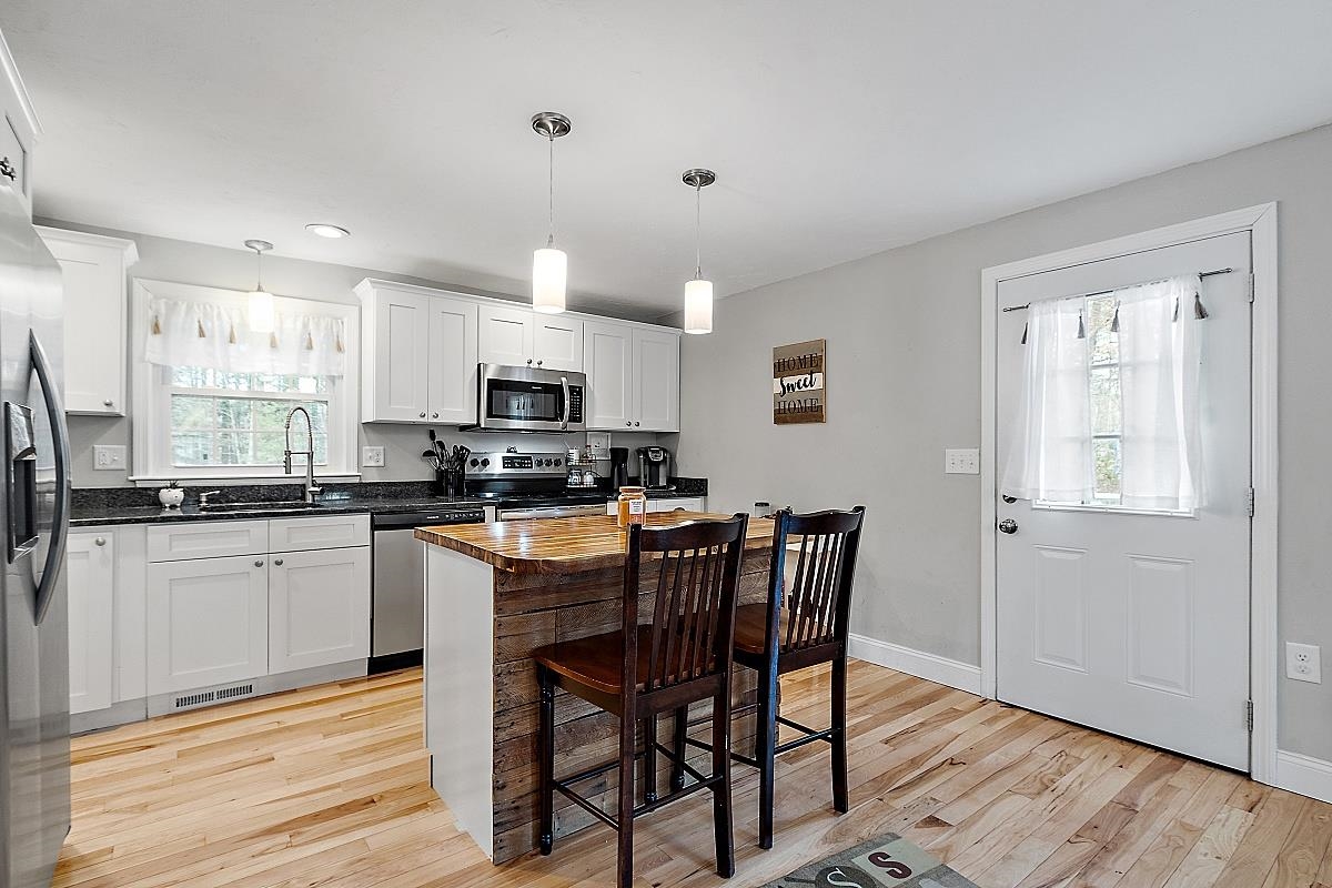 60 Bean Road Merrimack, NH 03054 - Photo 7 of 40