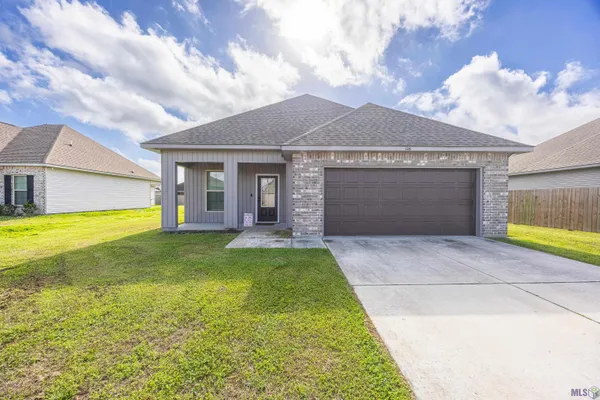 $248,500 | 126 Shadow Pointe Road, Thibodaux, LA 70301