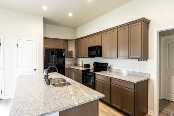 $248,500 | 126 Shadow Pointe Road, Thibodaux, LA 70301