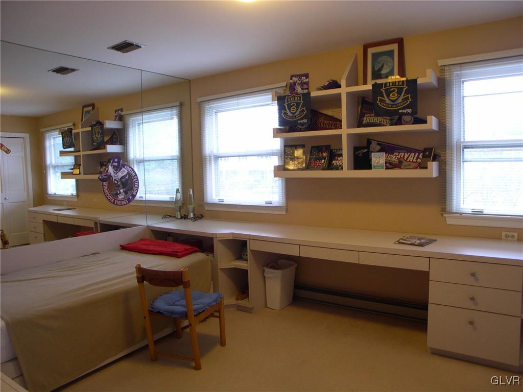 1422 Hampton Road Allentown, PA 18104 - Photo 20 of 47 Gallery Image 20