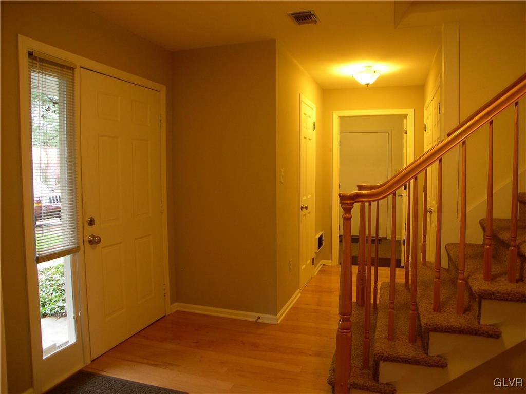1422 Hampton Road Allentown, PA 18104 - Photo 2 of 47 Gallery Image 2