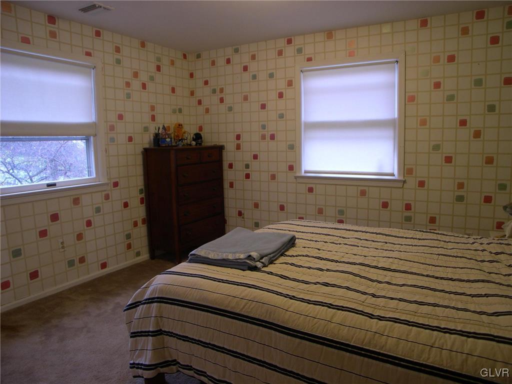 1422 Hampton Road Allentown, PA 18104 - Photo 21 of 47 Gallery Image 21