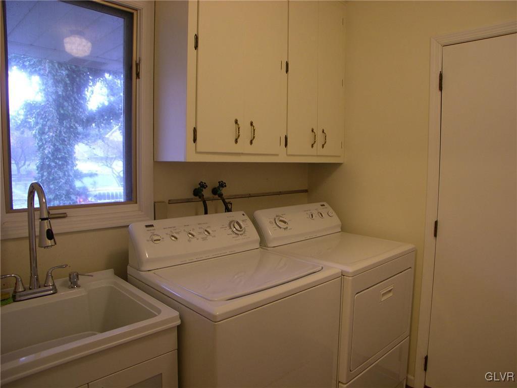 1422 Hampton Road Allentown, PA 18104 - Photo 23 of 47 Gallery Image 23