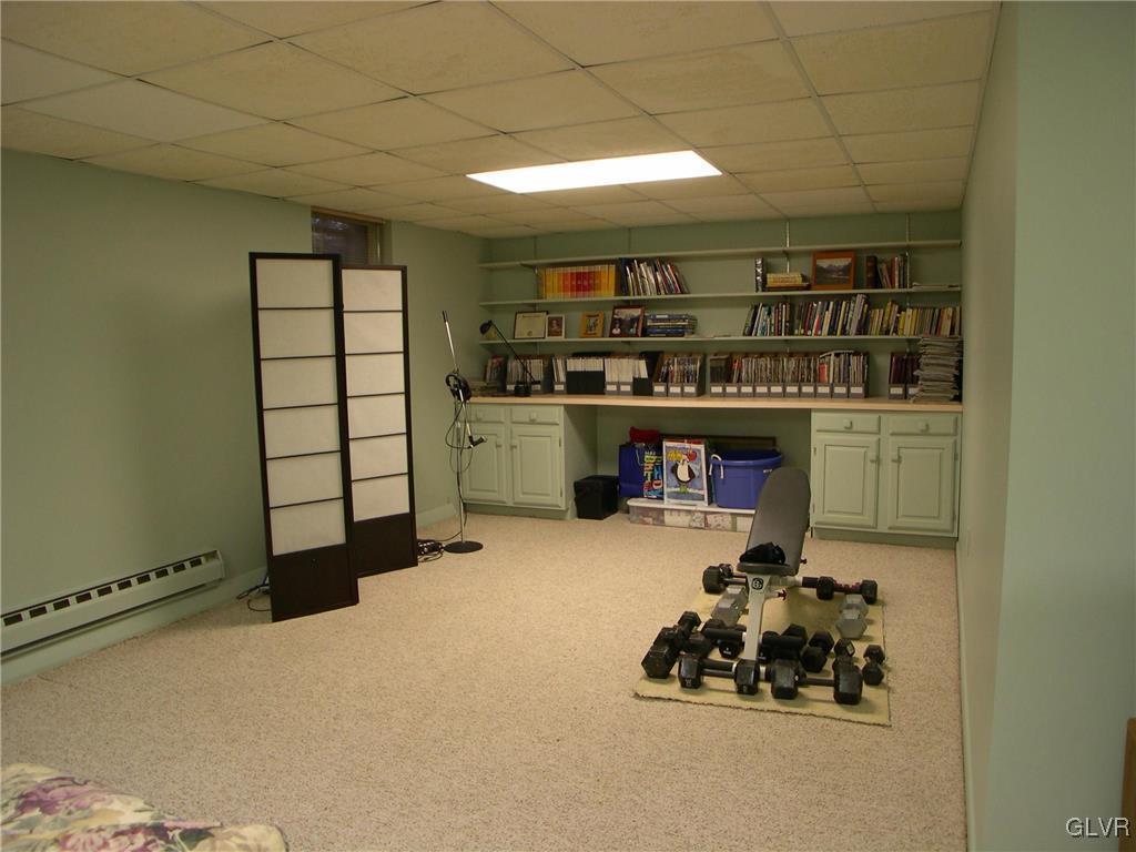 1422 Hampton Road Allentown, PA 18104 - Photo 28 of 47 Gallery Image 28
