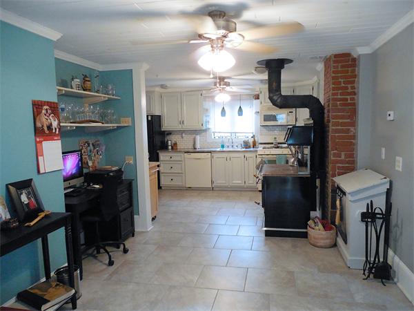 23 Chipaway Road Freetown, MA 02717 - Photo 5 of 24 Gallery Image 5