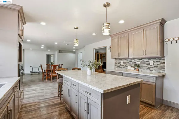 $1,425,000 | 11378 Mountain View Road, Tracy, CA 95376