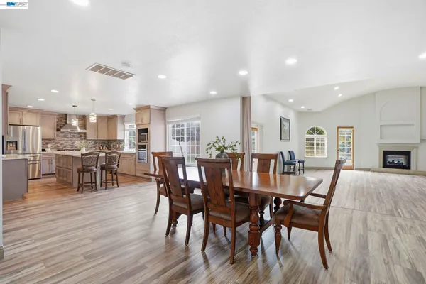 $1,425,000 | 11378 Mountain View Road, Tracy, CA 95376