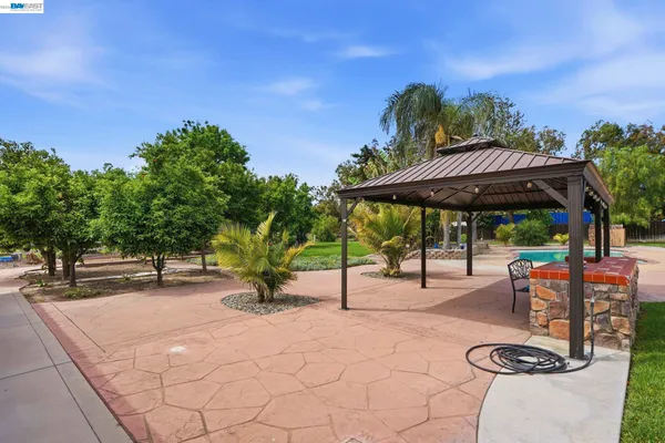 $1,425,000 | 11378 Mountain View Road, Tracy, CA 95376