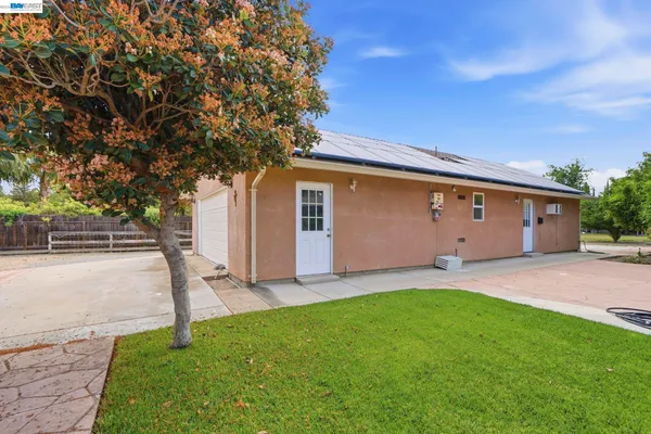 $1,425,000 | 11378 Mountain View Road, Tracy, CA 95376