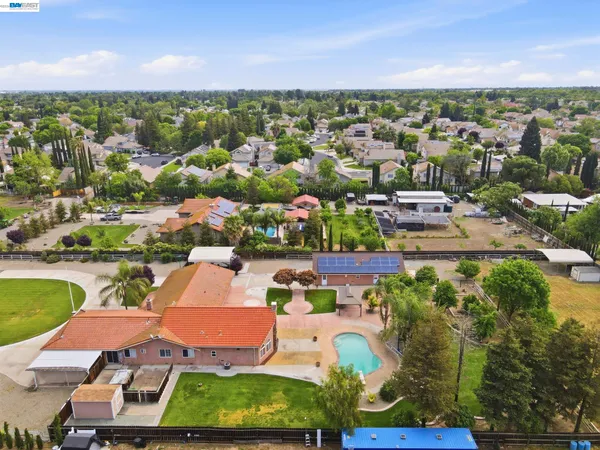$1,425,000 | 11378 Mountain View Road, Tracy, CA 95376