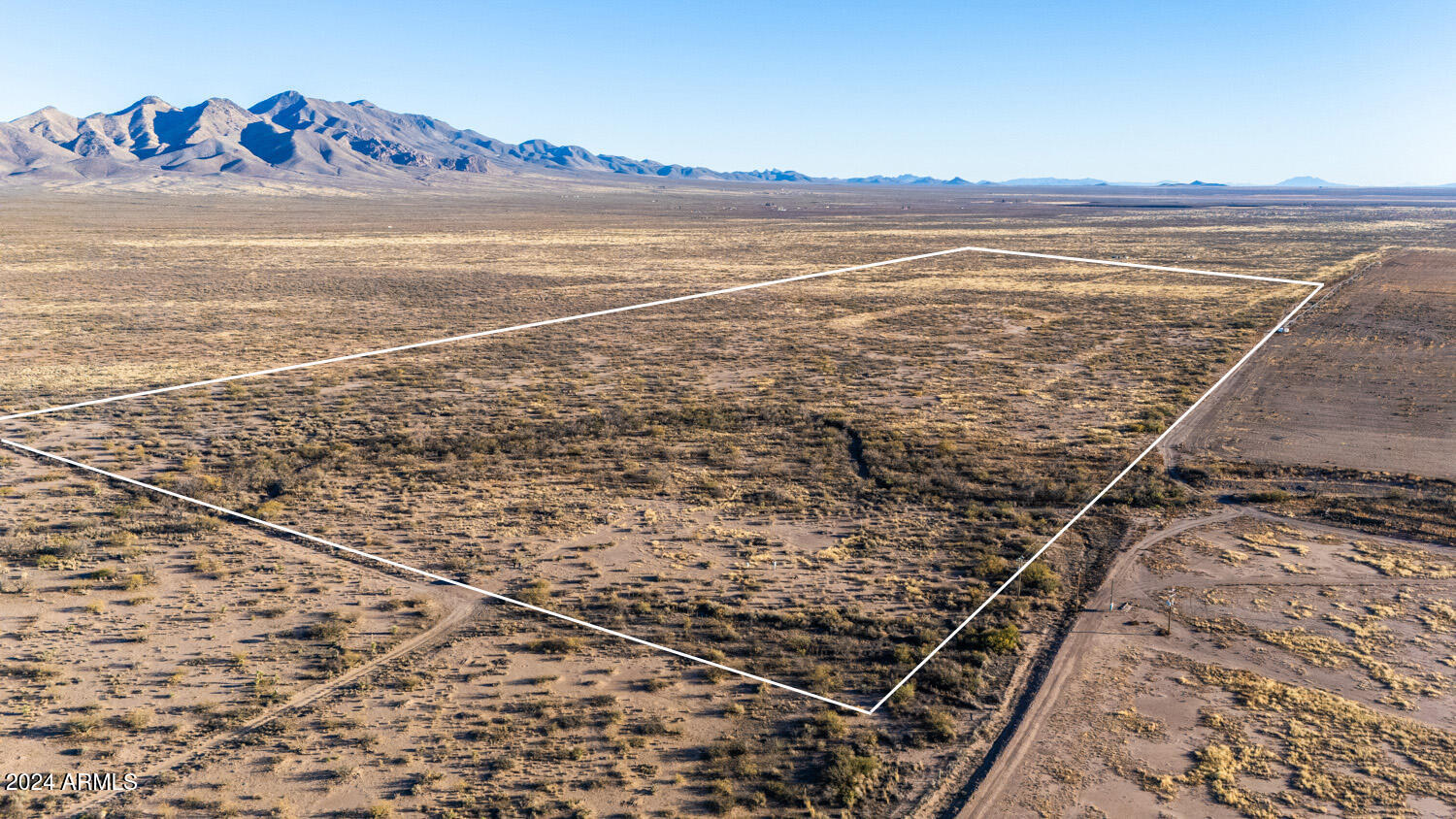 3493 West Agua Blanca Road, Unit 3 Elfrida, AZ 85610 - Photo 11 of 30 401-45-003B-1-lines