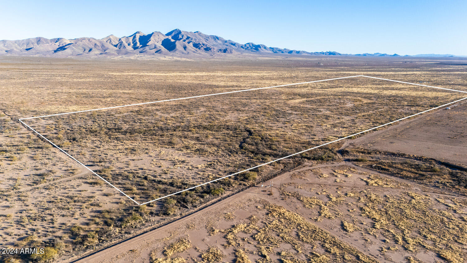 3493 West Agua Blanca Road, Unit 3 Elfrida, AZ 85610 - Photo 12 of 30 401-45-003B-2-lines