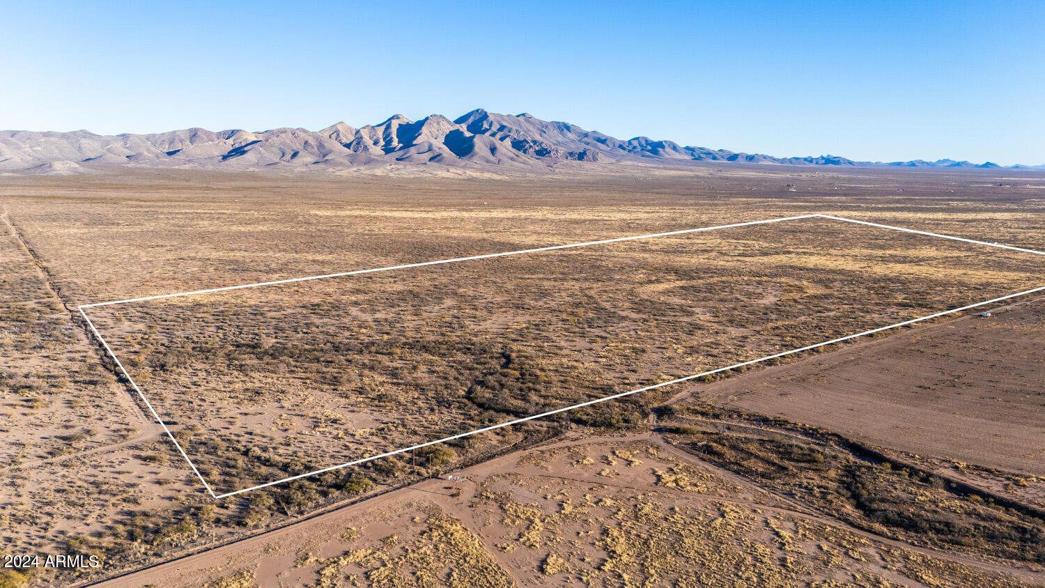 3493 West Agua Blanca Road, Unit 3 Elfrida, AZ 85610 - Photo 13 of 30 401-45-003B-3-lines