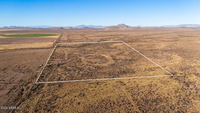 $165,000 | 3493 West Agua Blanca Road, Unit 3, Elfrida, AZ 85610