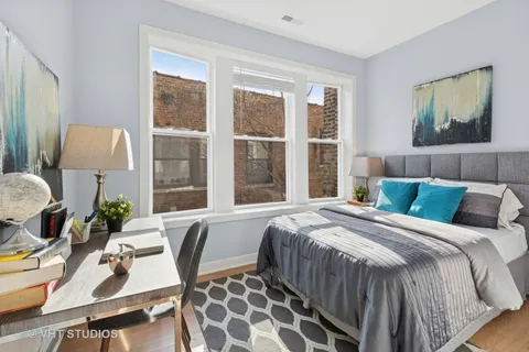 $469,900 | 847 West Ainslie Street, Unit GE, Chicago, IL 60640