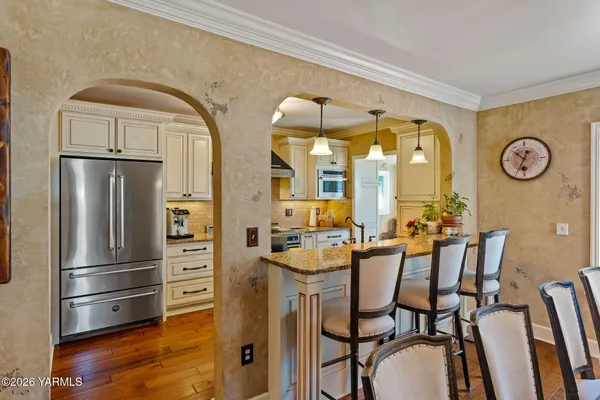 $639,900 | 2908 Summitview Avenue, Yakima, WA 98902