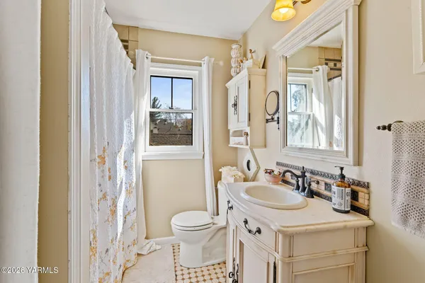 $639,900 | 2908 Summitview Avenue, Yakima, WA 98902