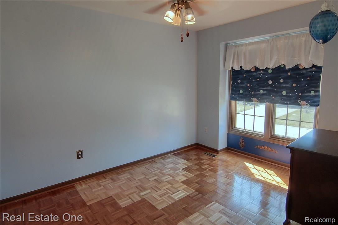 3168 Baypoint Drive Rochester, MI 48309 - Photo 20 of 27 3rd_Bedroom.jpg