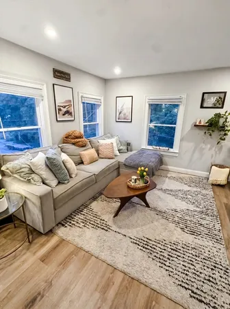 $2,300 | 22 Station Street, Unit A, Weymouth, MA 02189