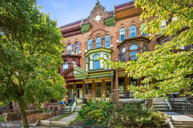 $2,700 | 3314 Auchentoroly Terrace, Baltimore, MD 21217