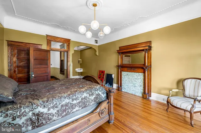 $2,700 | 3314 Auchentoroly Terrace, Baltimore, MD 21217