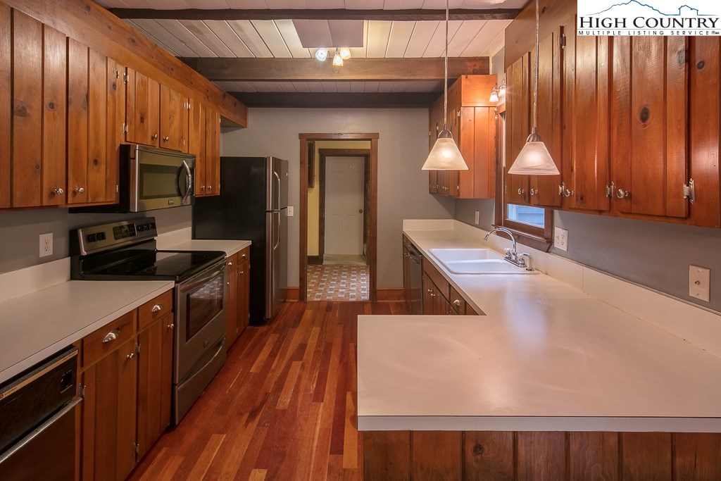 575 Schaffer Road Boone, NC 28607 - Photo 16 of 50 Gallery Image 16