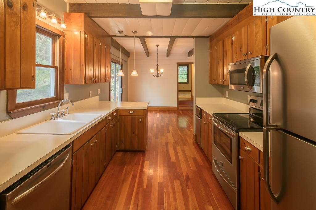 575 Schaffer Road Boone, NC 28607 - Photo 18 of 50 Gallery Image 18
