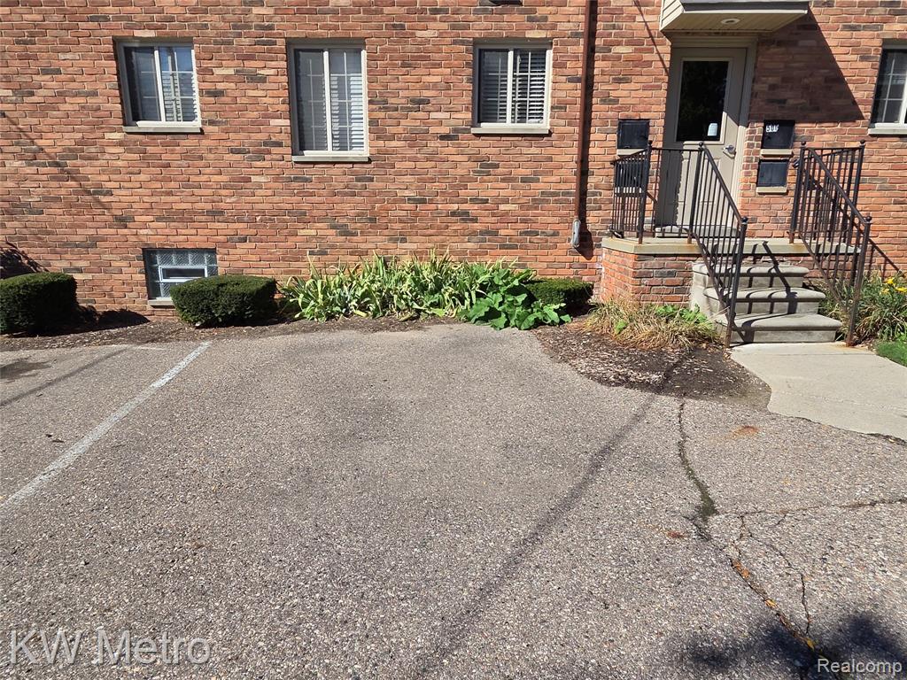 500 Romeo Road, Unit 122 Rochester, MI 48307 - Photo 10 of 12